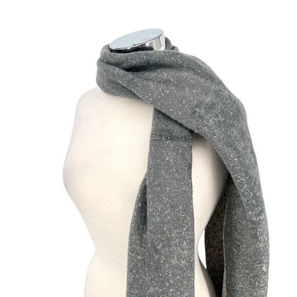 Barefoot Dreams CozyChic Lite Confetti Scarf Smokey Green Fog Gray NWT - Picture 4 of 8